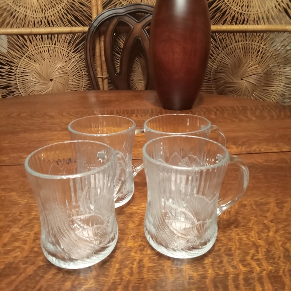 Arcoroc Canterbury Crocus Textured Mugs-Set of 4 - Picture 1 of 5